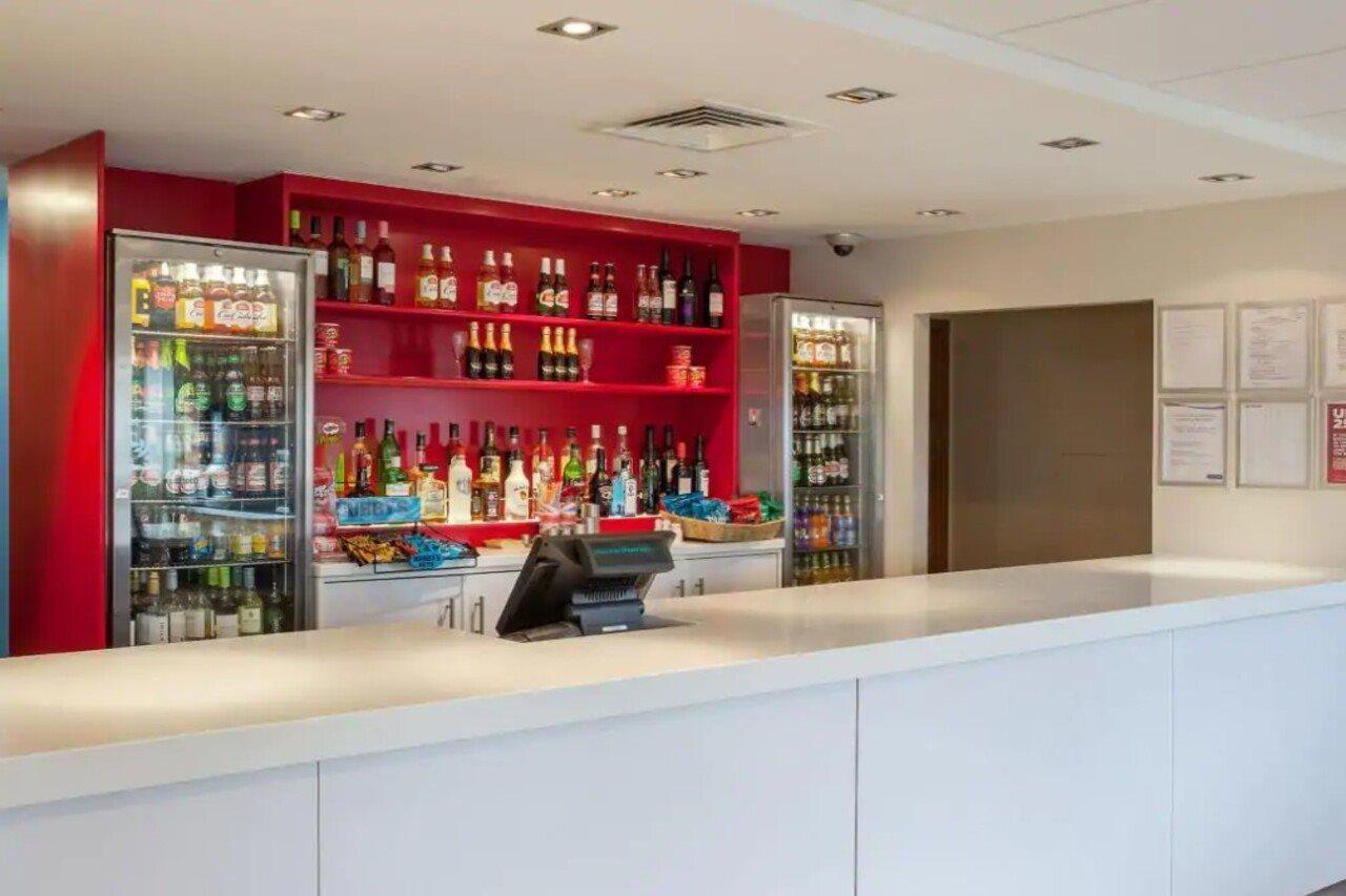 Travelodge Bracknell Central Ngoại thất bức ảnh